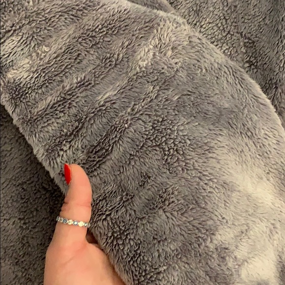 Authentic fuzzy gray north face jacket - Picture 3 of 7